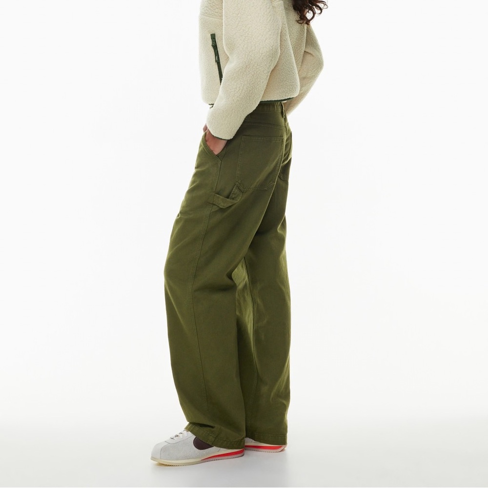 Aritzia TNA Greenwich Pant High-waisted carpenter twill pants (size 8)